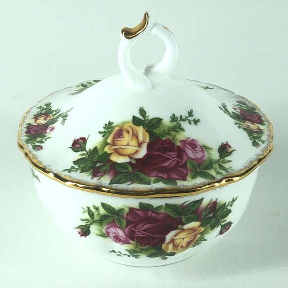 ROYAL ALBERT Old Country Roses Sugar Bowl W. Lid Fine Bone China ELEGANT - Picture 1 of 10